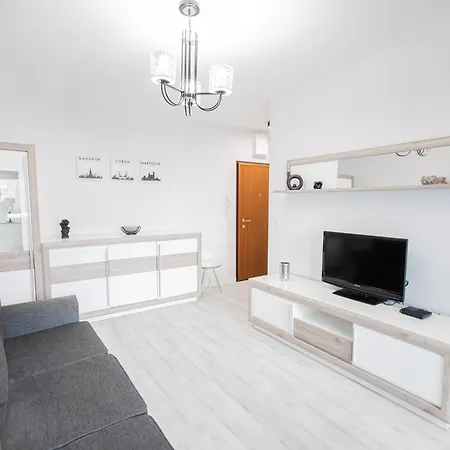 Lovely Studio Close To The Center. Free Parking Warsaw Exterior photo